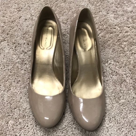 Bandolino Shoes - Nude heels